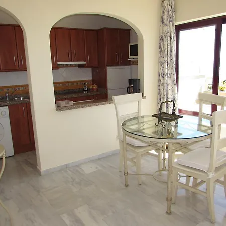 Apartment Home4holidays *