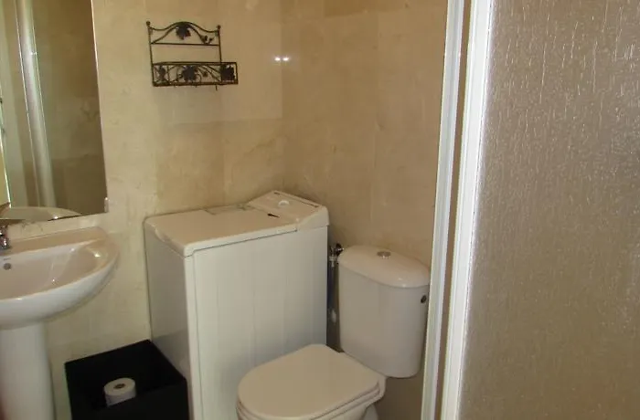 Home4holidays Apartman *