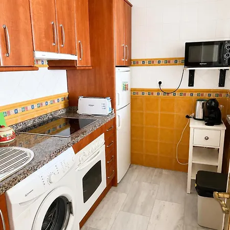Home4holidays Apartmán